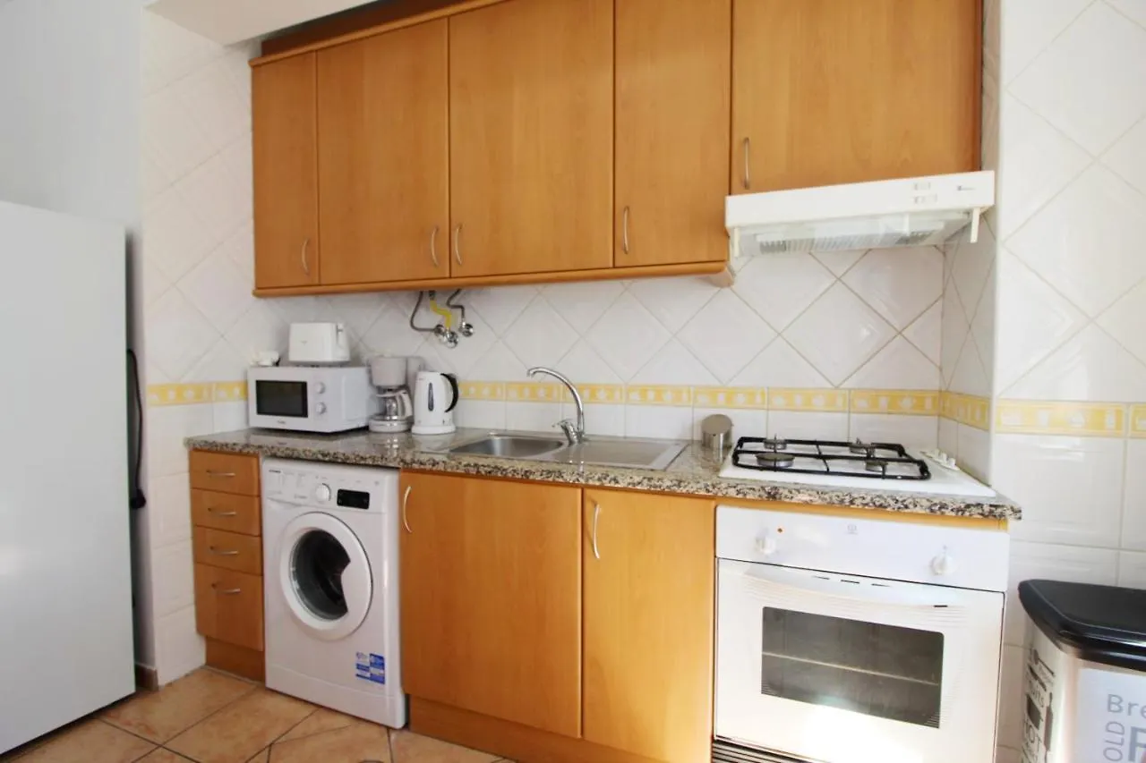 Modern Apartment In Portimao With Pool 50 M²